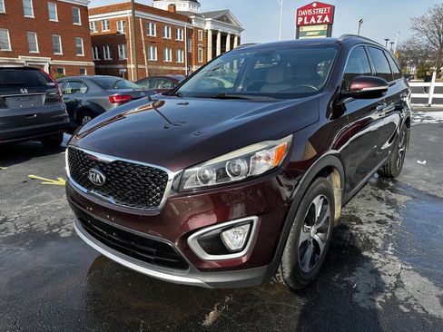 Used 2016 Kia Sorento EX image 3