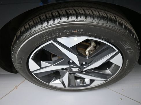 Used 2023 Hyundai Elantra SEL w/ Convenience Package image 15