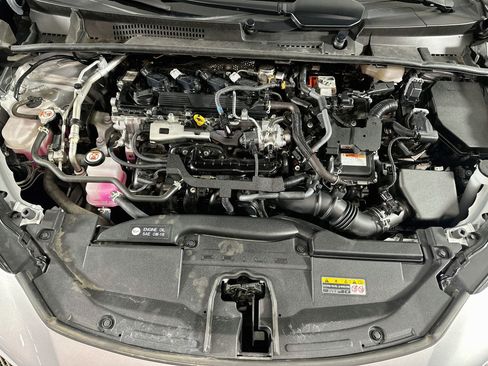 Used 2024 Toyota Prius LE FWD image 33