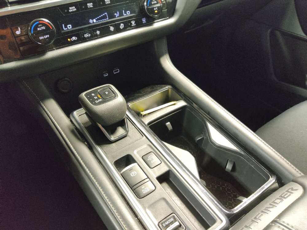 Used 2022 Nissan Pathfinder SV FWD image 26