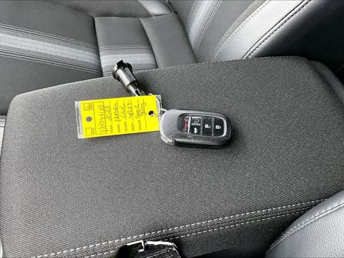 Used 2023 Honda Civic Sport image 15