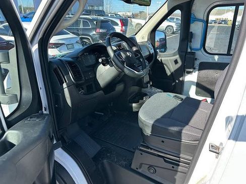 Used 2024 RAM ProMaster 3500 w/ Delivery Van Package FWD image 13