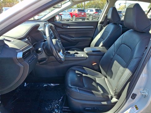 Used 2019 Nissan Altima 2.5 SL FWD image 13