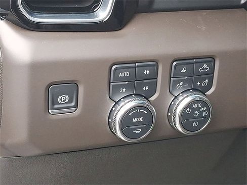 Certified 2025 GMC Sierra 1500 Denali w/ Denali Reserve Package image 35