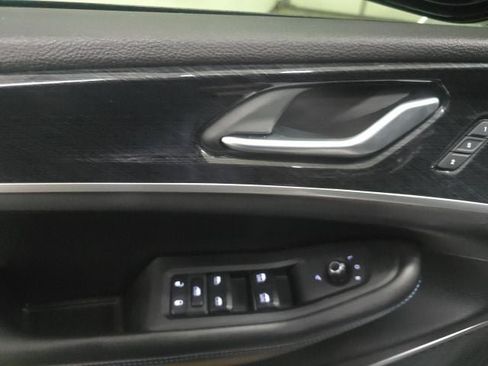 Used 2022 Jeep Grand Cherokee Trailhawk AWD/4WD image 18