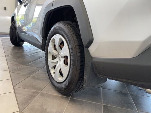 Used 2019 Toyota RAV4 LE w/ All Weather Liner Package AWD/4WD image 12