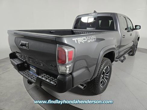 Used 2022 Toyota Tacoma TRD Sport image 5