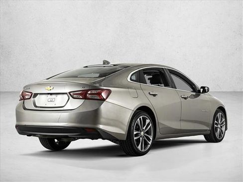Used 2022 Chevrolet Malibu LT image 5