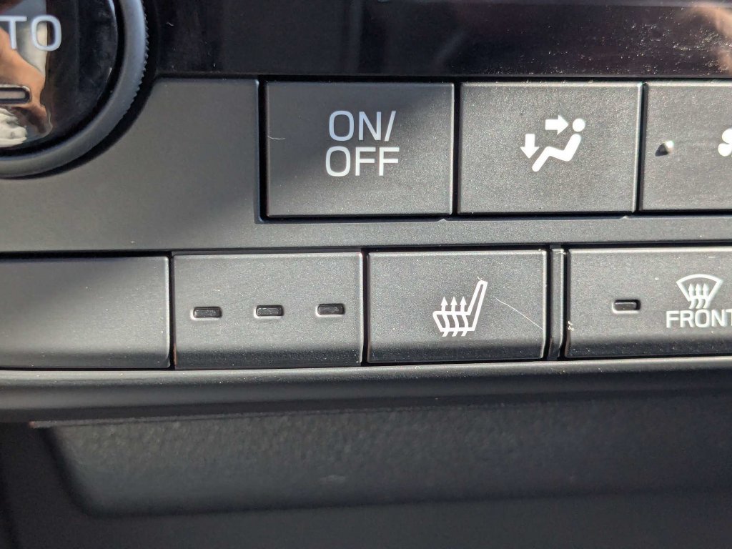 Used 2026 Subaru Outback Premium AWD/4WD image 41