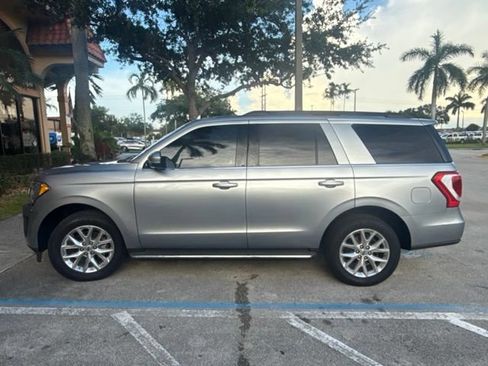 Used 2020 Ford Expedition XLT w/ Equipment Group 202A RWD image 1