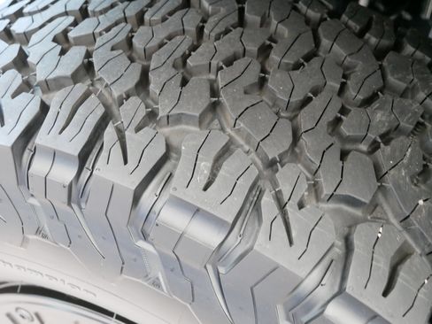 New 2025 Jeep Wrangler Unlimited Rubicon 392 image 5