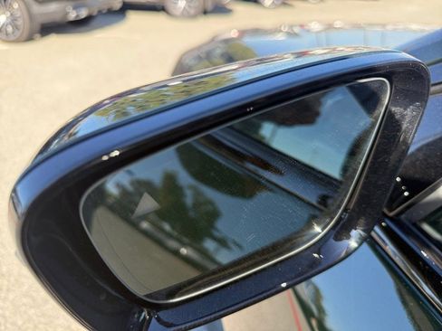 Used 2023 BMW 430i Coupe w/ Premium Package image 33