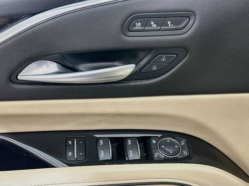 Certified 2024 Cadillac Escalade Premium Luxury w/ Performance Package AWD/4WD image 19