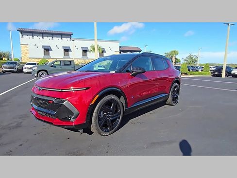 New 2026 Chevrolet Equinox EV RS image 25