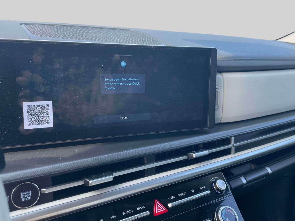 Certified 2025 Hyundai Santa Fe SE AWD/4WD image 27