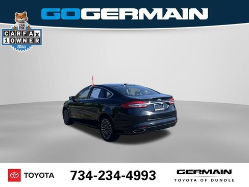 Used 2017 Ford Fusion SE w/ Fusion SE Technology Package AWD/4WD image 10