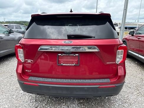 Used 2021 Ford Explorer XLT RWD image 6