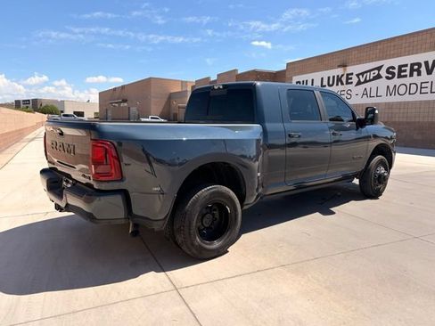 Used 2025 RAM 3500 Laramie AWD/4WD image 10