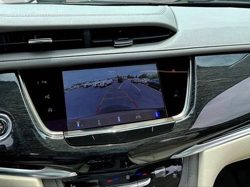 Certified 2023 Cadillac XT6 Premium Luxury w/ Technology Package AWD/4WD image 14