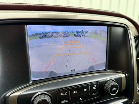 Used 2015 Chevrolet Silverado 2500 High Country w/ Duramax Plus Package AWD/4WD image 28