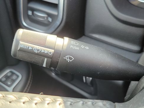 Used 2024 RAM 2500 Big Horn w/ Safety Group image 15