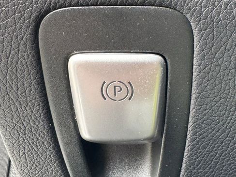 Used 2018 Mercedes-Benz C 300 Sedan image 45