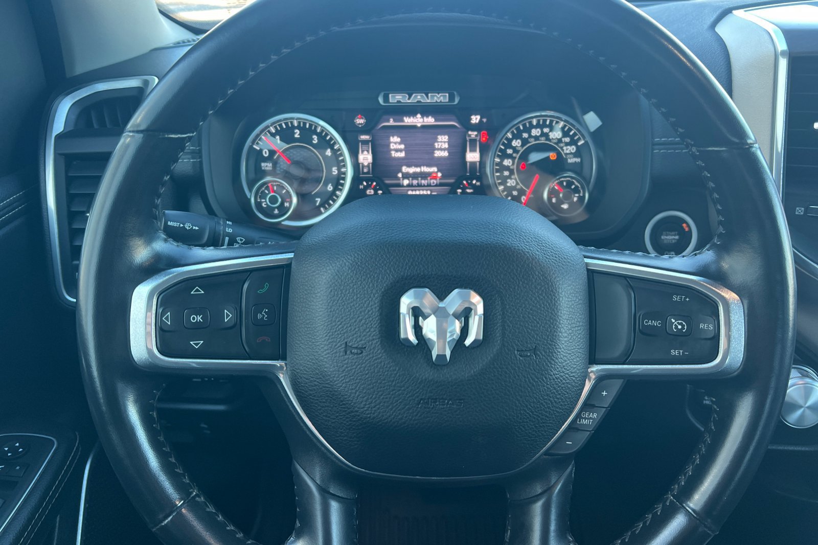 Used 2022 RAM 1500 Laramie AWD/4WD image 23