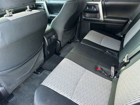 Used 2016 Toyota 4Runner SR5 image 11