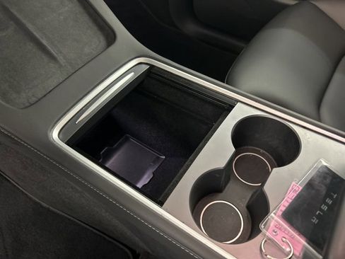 Used 2024 Tesla Model Y Long Range image 27