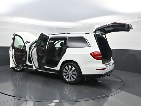 Used 2019 Mercedes-Benz GLS 450 4MATIC image 39