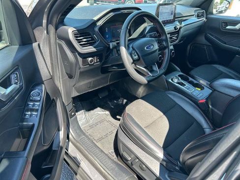 Certified 2026 Ford Escape ST-Line AWD/4WD image 7