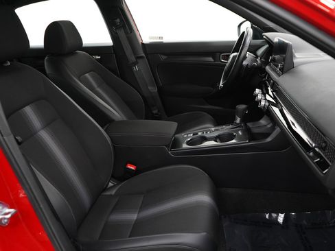 Used 2023 Honda Civic Sport image 10