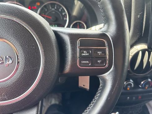 Used 2015 Jeep Wrangler Unlimited Sport w/ Quick Order Package 24S AWD/4WD image 24