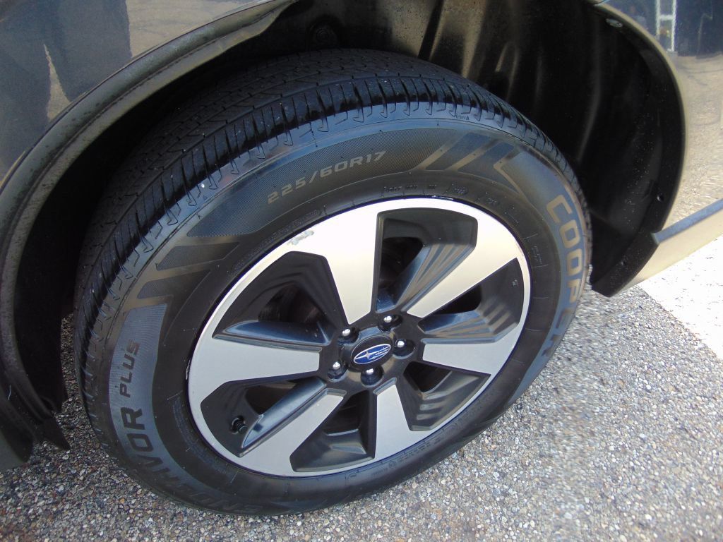 Used 2018 Subaru Forester 2.5i Premium AWD/4WD image 25