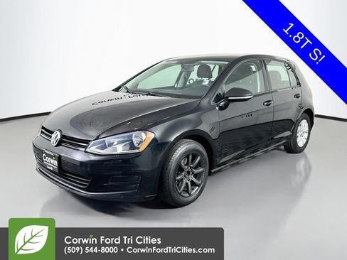 Used 2015 Volkswagen Golf S FWD image 5
