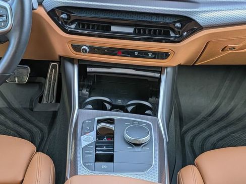 Used 2025 BMW 330i Sedan w/ M Sport Package RWD image 19