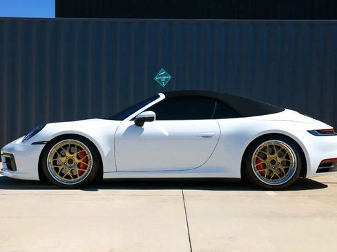 Used 2020 Porsche 911 Carrera S w/ Sport Package image 39
