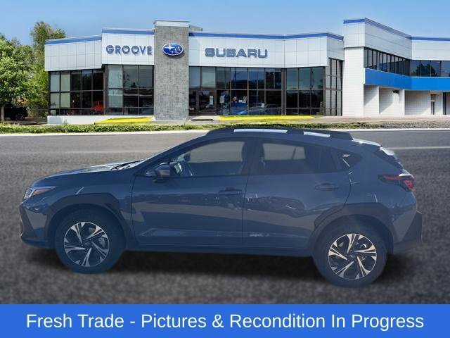 Used 2024 Subaru Crosstrek 2.0i Premium AWD/4WD image 2