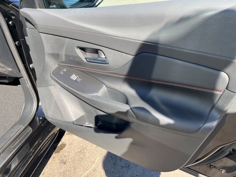 New 2026 Nissan Sentra SR w/ Floor Mat Package FWD image 24