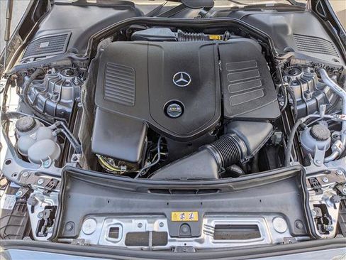 Used 2025 Mercedes-Benz C 300 Sedan image 23