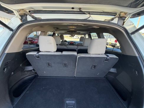 Used 2016 Honda Pilot Touring image 10
