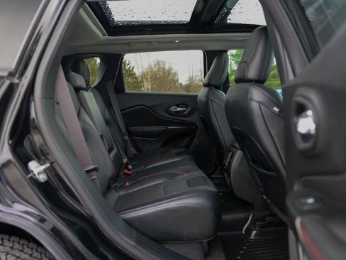 Used 2022 Jeep Cherokee Trailhawk w/ Sun, Sound & Nav Group image 15