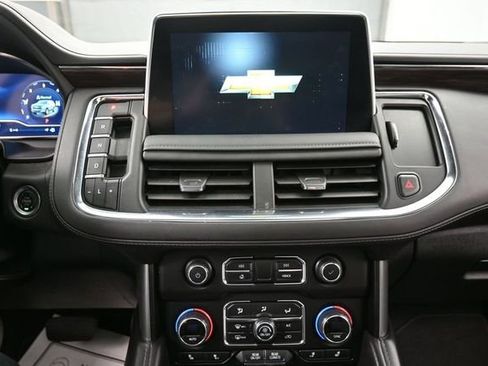 Used 2024 Chevrolet Tahoe LT w/ LT Signature Plus Package AWD/4WD image 10
