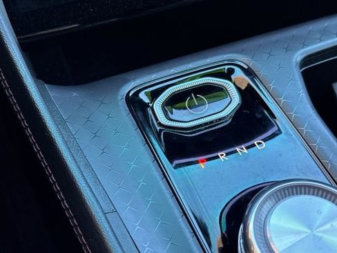 Used 2025 Jeep Wagoneer S Limited image 27