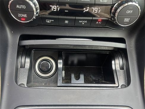 Used 2016 Mercedes-Benz GLA 250 image 29