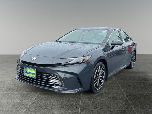 New 2026 Toyota Camry XLE image 3