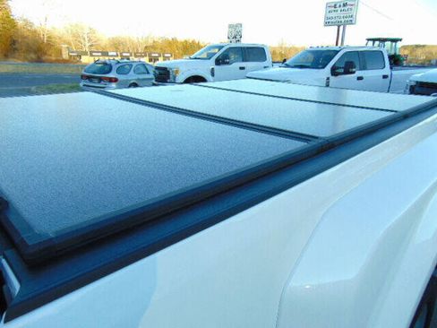 Used 2022 Ford F450 Limited w/ FX4 Off-Road Package image 32