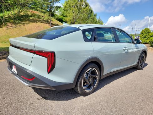 Used 2025 Kia K4 EX FWD image 21