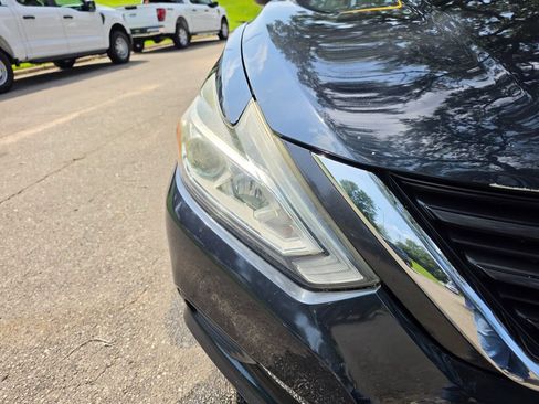 Used 2017 Nissan Altima 2.5 S w/ Power Driver Seat Package FWD image 11