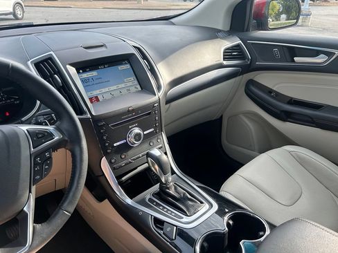 Used 2018 Ford Edge Titanium w/ Equipment Group 301A AWD/4WD image 24